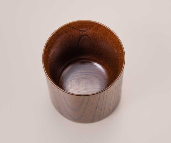 Lacquered mug cup made of beautifully grained zelkova wood. Keyaki Mug Cup natural SX-0597