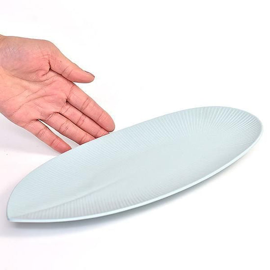 Moa pale blue 32cm long plate, large, blue, Western tableware, platter, shaped plate, made in Japan, Minoyaki, café style.