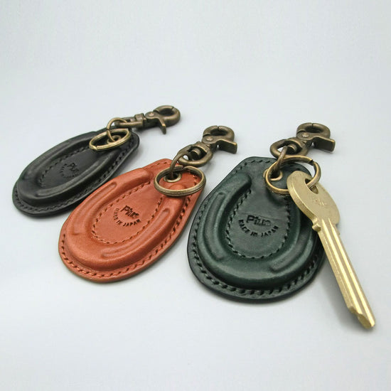 Key ring horseshoe plus leather