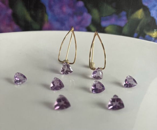 Hydrangea handmade 2024》14kgf three-prong hook pierced earrings amethyst light purple