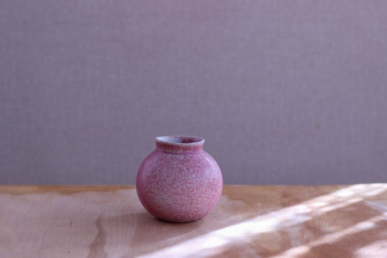 Round vase