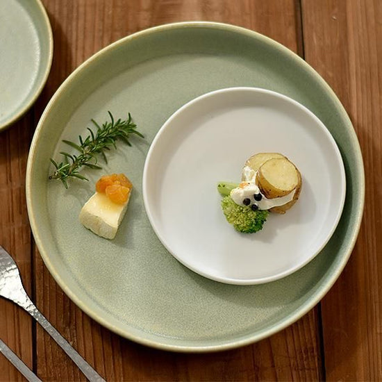 Cuisine Silver Green Spume L Greenish Western Tableware, Round Plate, Made in Japan, Minoyaki