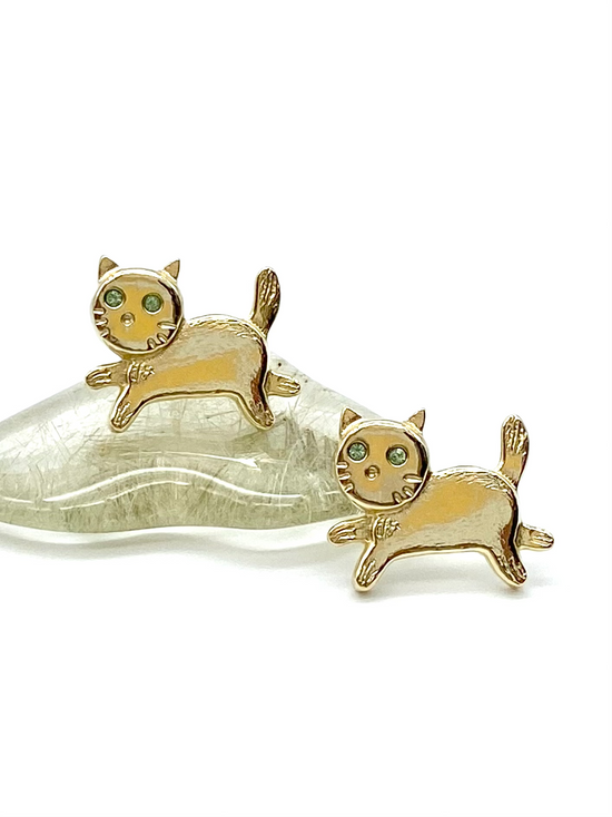 Murph pierced earrings | kitten | gold