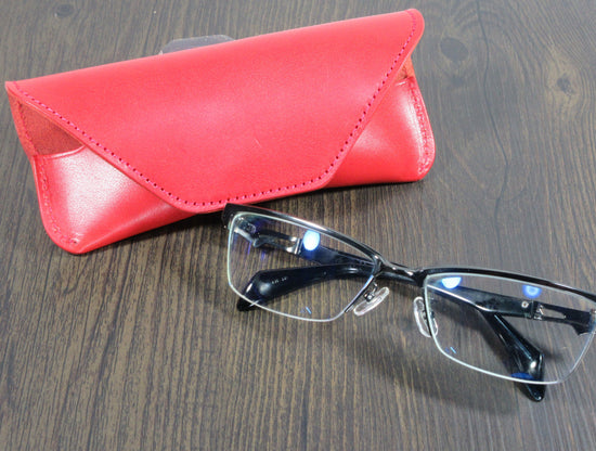 Tochigi Leather Series
Glasses case