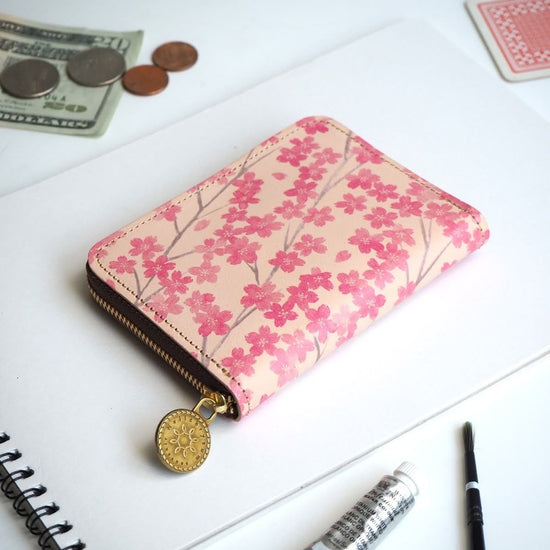 Round Zipper Compact Wallet (Sakura) Cowhide