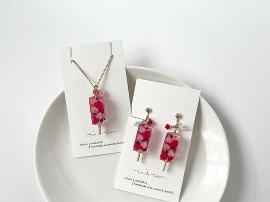 Triple berry popsicle necklace