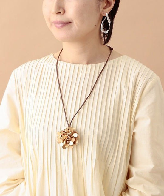 Wood flower double face top necklace (3 colors) A24WPN023