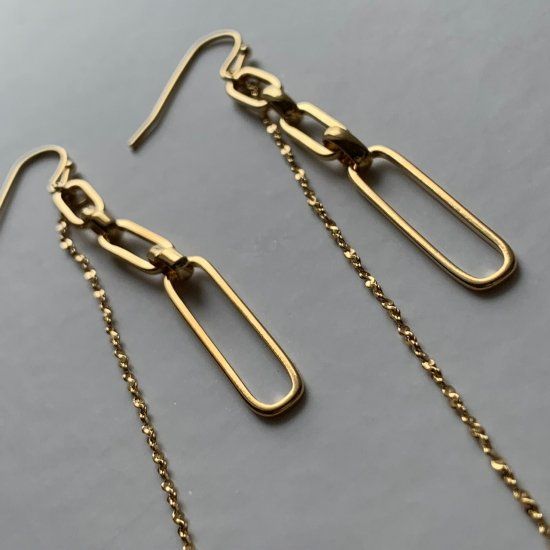 Design Chain Pierced Earrings