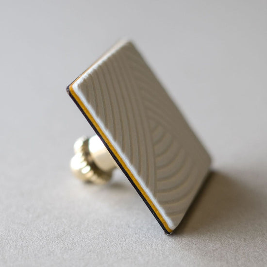 Chocolate PIN [white chocolate].