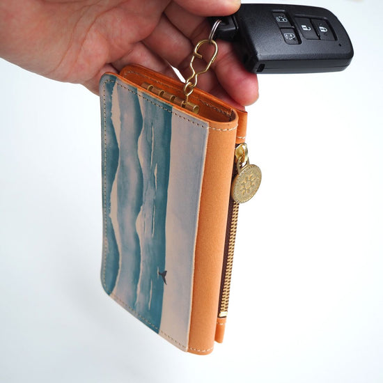 Key Case with Wide Zipper Pocket (Wave) Cowhide Sea