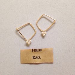 14kgf Hammered Square Pearl Pierced Earrings KFP-7 Gold Small Hoop Pierced Earrings Keywords: Keywords, Hammered, Square, Hoop, Square, Pearl, Square, Hammered, Square, Hoop, Pearl, Square, Hoop, Pearl, Pearl