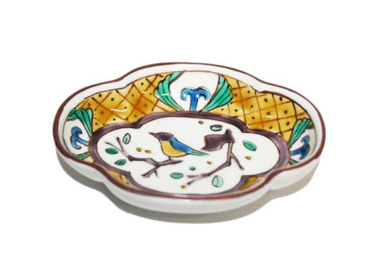 [Eisyou] Three-sided spittoon-shaped dish with flowers and birds design