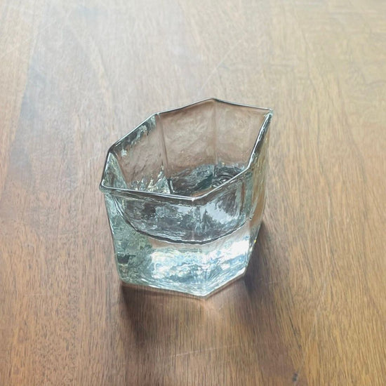 [Yoshihiro Nishiyama] Rectangular sake cup A