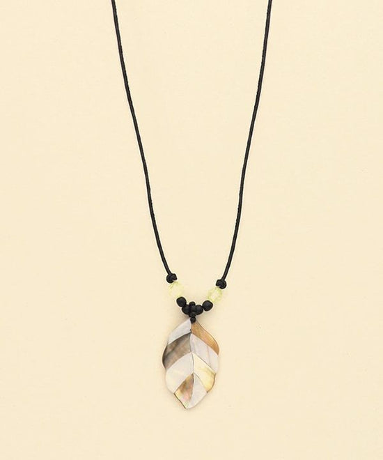 Shellwood Leaf Top Necklace A24WPN124NA