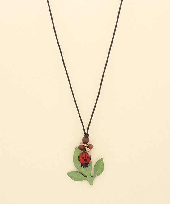 Wood Ladybug Top Necklace A24WPN060GN