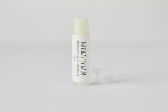 Natural Lip Balm (Honey Scent) 5g / with Chamomile & Calendula Flower Extract
