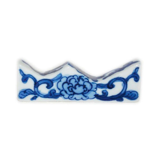 [Eisyou] Brush Mount with floral arabesque design in underglaze blue (large)