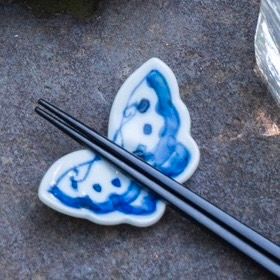 [Moe Kiln] Butterfly-shaped chopstick rest