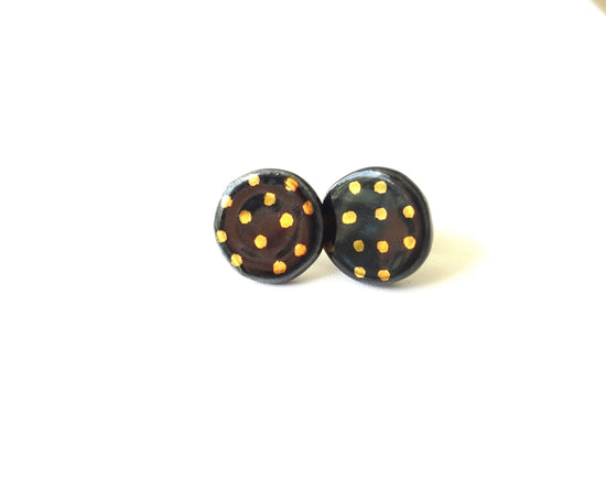 Gilt dot round pierce/earring (black)