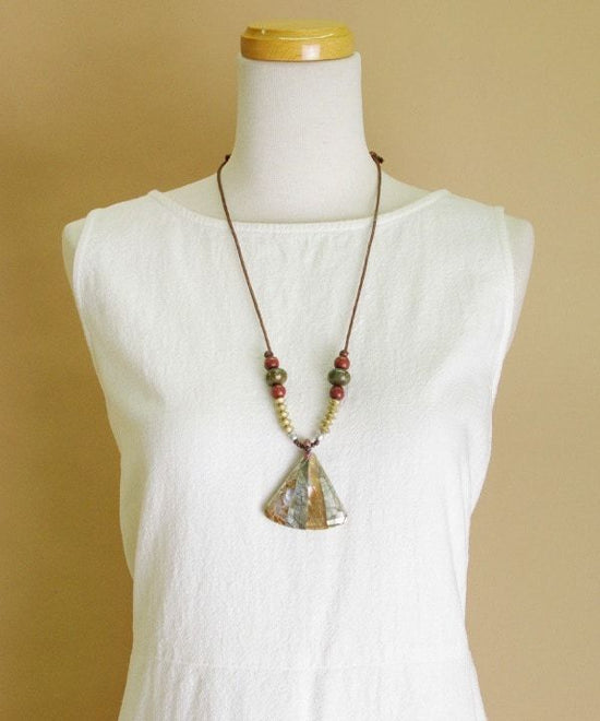 Shell Resin Sunkat Top Necklace A24WPN127RD