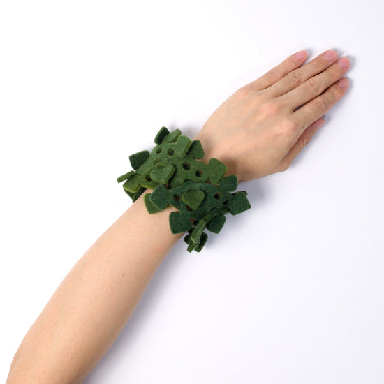 Leaf Bracelet: Slash [Felt]