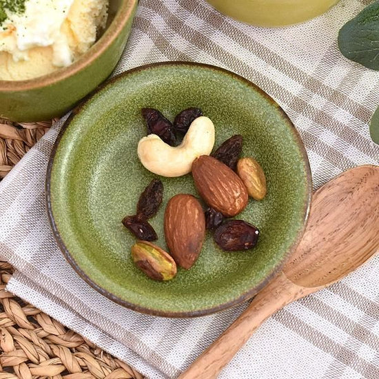 Veggie Color Olive Otsumami Tray, green type, Japanese tableware, condiment dish, made in Japan, Minoyaki, Sake, stylish, modern