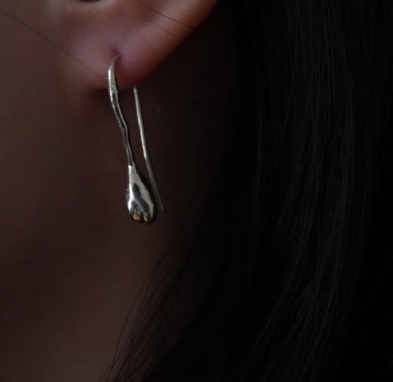 Leaf drop earrings