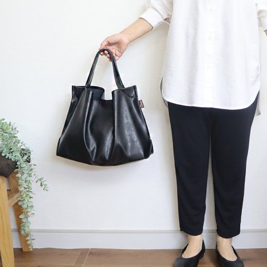 [5 colors] Light tote bag, size L, black, made of scratch-resistant vegan leather (Man-made leather), water-resistant material (Made to order)