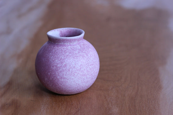 Round vase