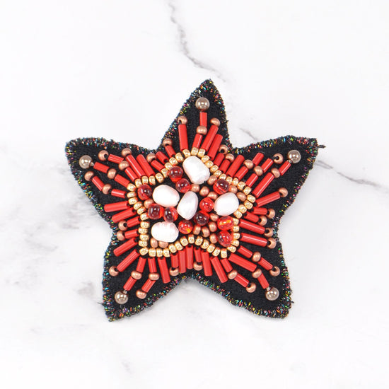 Very light star brooch, happy feeling 1