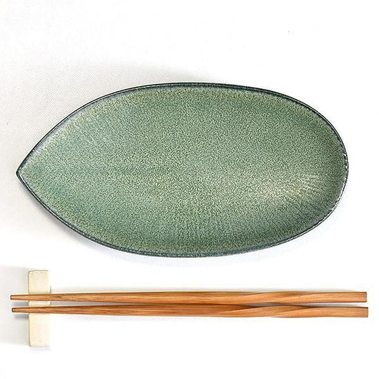 Moa Kiln Changed Green 21cm Long Plate, Medium, Green Type, Western Tableware, Platter, Deformed Plate, Made in Japan, Minoyaki, Cafe Style, Stylish, Modern