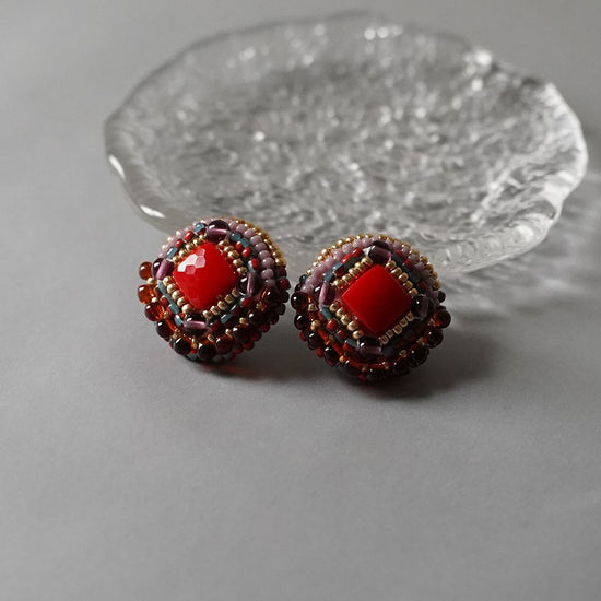 Beaded embroidery Clip-on earrings Pierced earrings 26 square red chic large size Surgical stainless steel One-of-a-kind unique