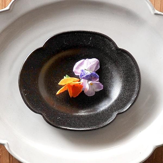 Depre Black Petit Oval Plate, black type, Western tableware, shaped plate, made in Japan, Minoyaki