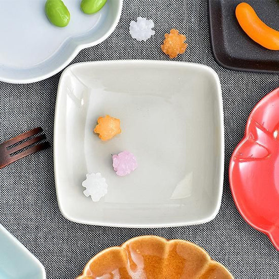 Gray square flat small dish, Japanese tableware, Shokado, made in Japan, Minoyaki, stylish, modern