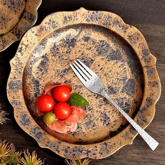 Gold Tataki Kikyo Plate L, gold type, Japanese tableware, medium size, made in Japan, Minoyaki, stylish, modern