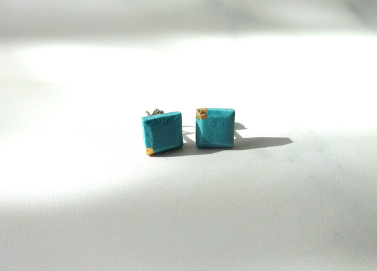 Kotsubu Ceramic Pierced Earrings Square Turquoise Color