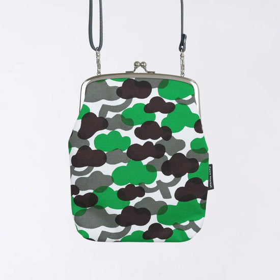 Kyoto hand-dyed canvas shoulder bag (pine)