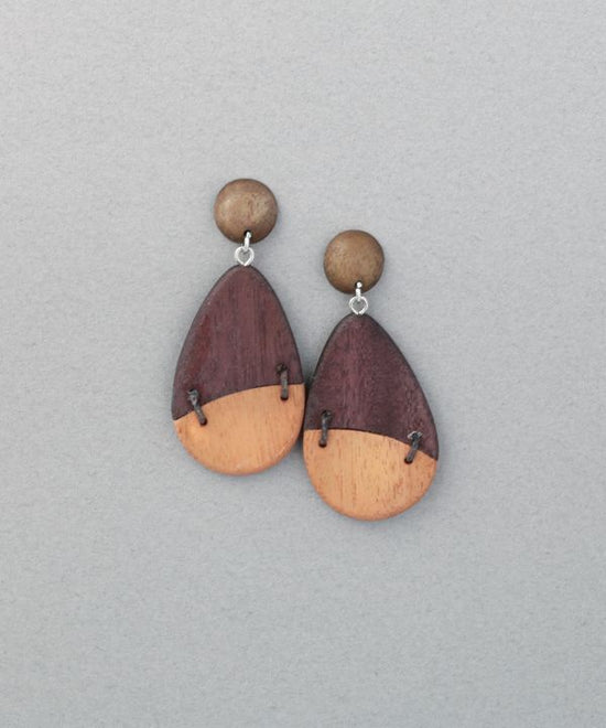 Wood chestnut studs Pierced earrings A24WPE069BR