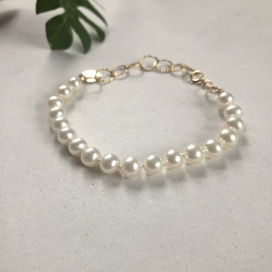 [14kgf] Bracelet (all knot finish) - Freshwater pearl white & gold