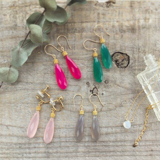 Long pear-shaped pierce/earring