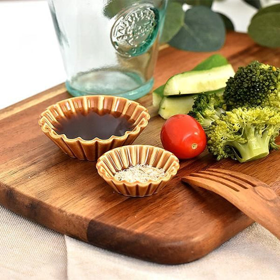 Candy baking cup round small brown Western tableware, petite bowl, made in Japan, Minoyaki, stylish, modern