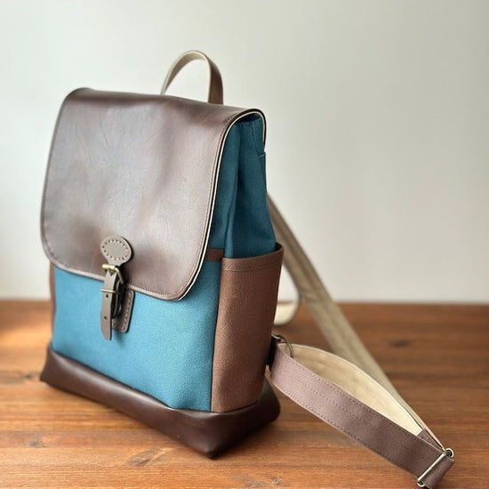 Canvas and synthetic leather backpack (mineral blue/cocoa)