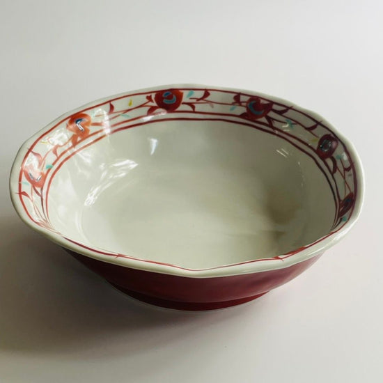 [Tetsuo Tada] Red gouzu floral arabesque bowl
