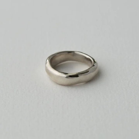 Uneven Thin Ring