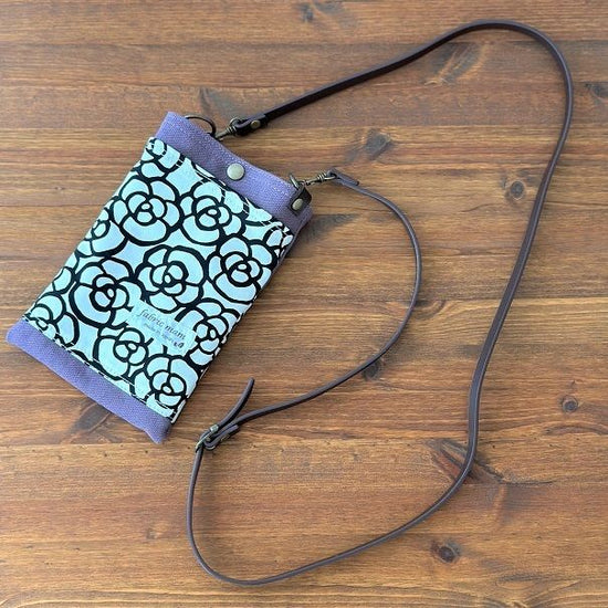 Phone pochette (Murasaki) genuine leather shoulder