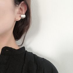 [silver950]point curl ear cuff, one side.