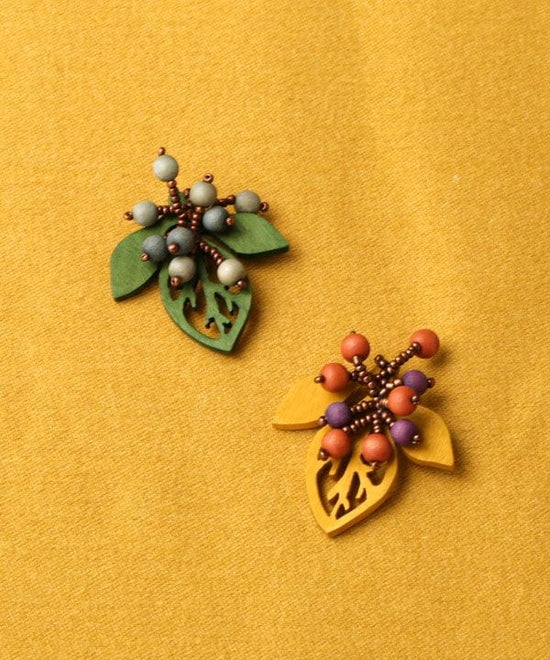 Wood Leaf and Flower Brooch (2 colors) A24WPX072