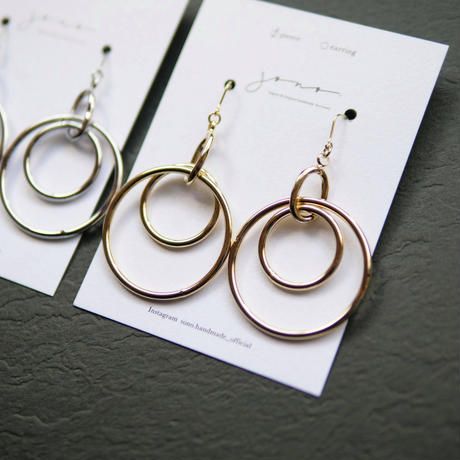 Triple circle Pierced earrings/Clip-on earrings
