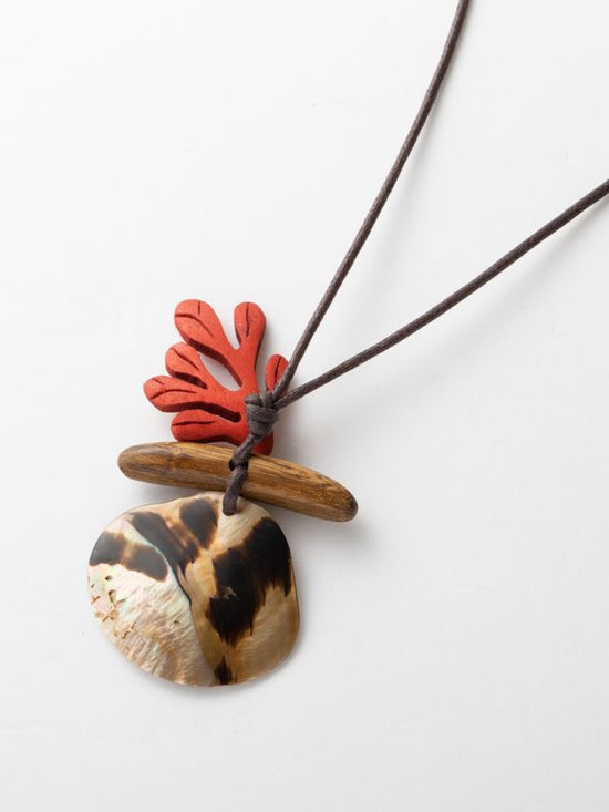 Shell coral necklace