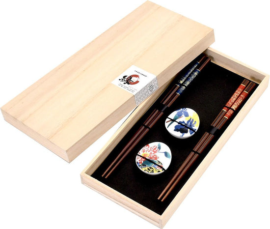Chitose no En Chopstick Rest & Chopstick Set - Tsubame Flower & Peony